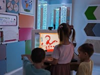 Образовательный интерактивный комплекс «Умное зеркало логопеда „Зазеркалье“» со встроенным ПК и сенсорным экраном — фото 9